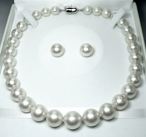 https://auc-pctr.c.yimg.jp/i/auctions.c.yimg.jp/images.auctions.yahoo.co.jp/image/dr000/auc0401/users/bdb8dfd96faed391695eeea34f30a1a274b56062/i-img736x694-1674442984auuh9c545.jpg?pri=l&w=300&h=300&up=0&nf_src=sy&nf_path=images/auc/pc/top/image/1.0.3/na_170x170.png&nf_st=200