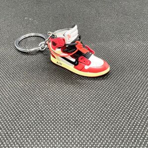 スニーカーキーホルダー