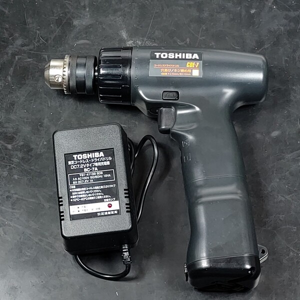 中古品 東芝 TOSHIBA 7.2V コードレスドライバドリル CDE-7 動作確認済 充電式