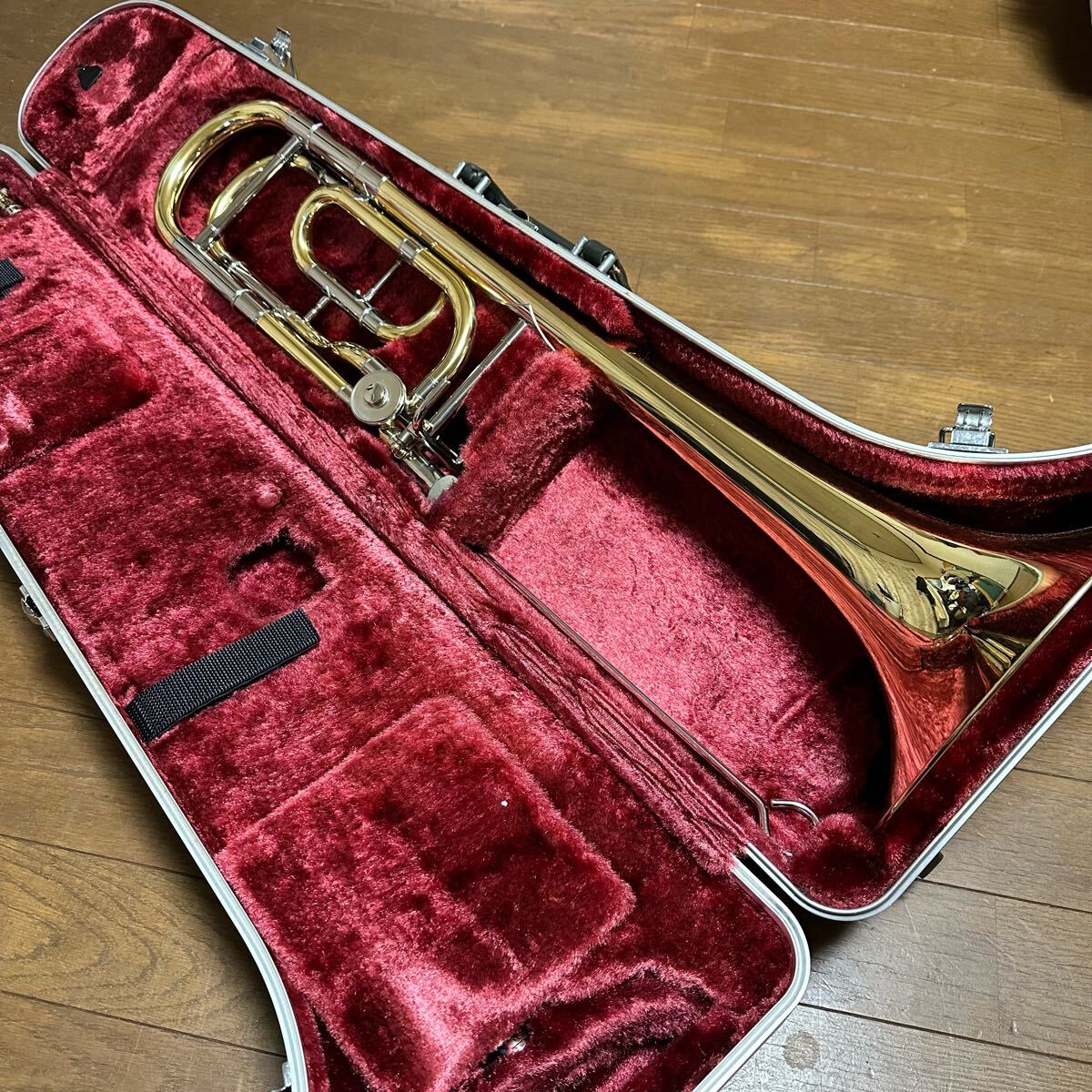 Yahoo!オークション -「ysl-8440」(テナーバストロンボーン Yahoo!オークション -「ysl-8440」(テナーバストロンボーン