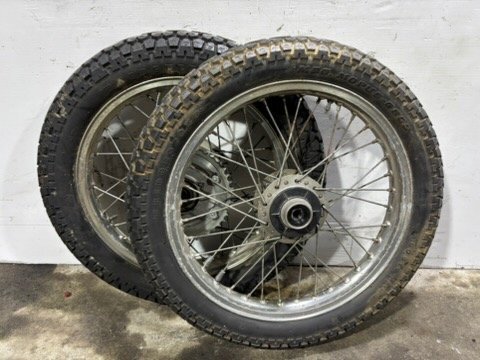 Yahoo!オークション -「sr400 ホイール セット」の落札相場 Yahoo!オークション -「sr400 ホイール セット」の落札相場