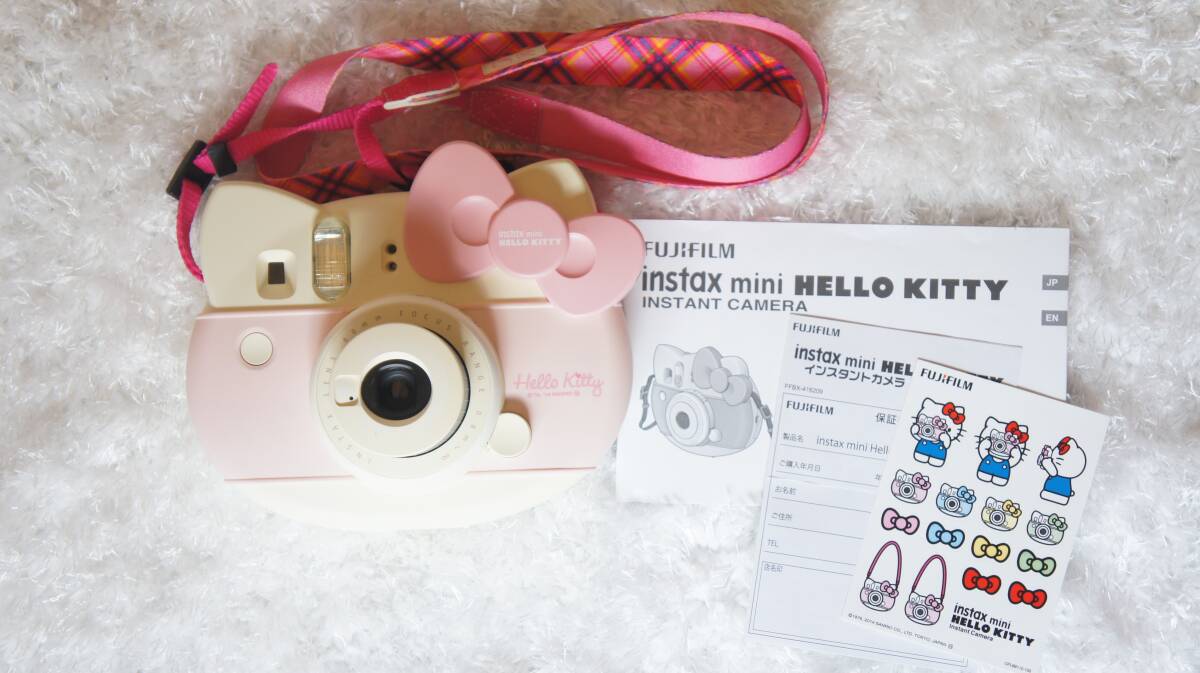 Yahoo!オークション -「チェキ instax mini hello kitty」の落札 Yahoo!オークション -「チェキ instax mini hello kitty」の落札