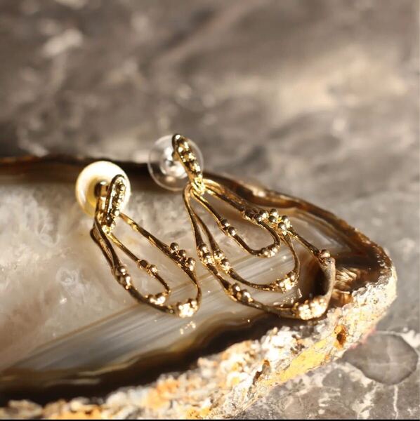 USA VINTAGE ARTISTIC DESIGN EARRING/アメリカ古着アーティスティックデザインピアス