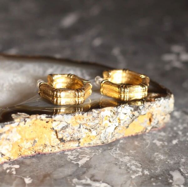 USA VINTAGE GOLD RETRO DESIGN EARRING/アメリカ古着ゴールドレトロデザインピアス