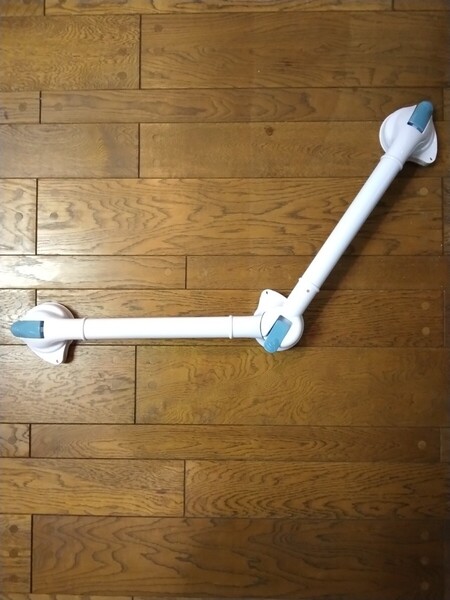 クイックバー UNI-4040-3S 吸盤式 浴室手すり 角度自在3点固定式 美品