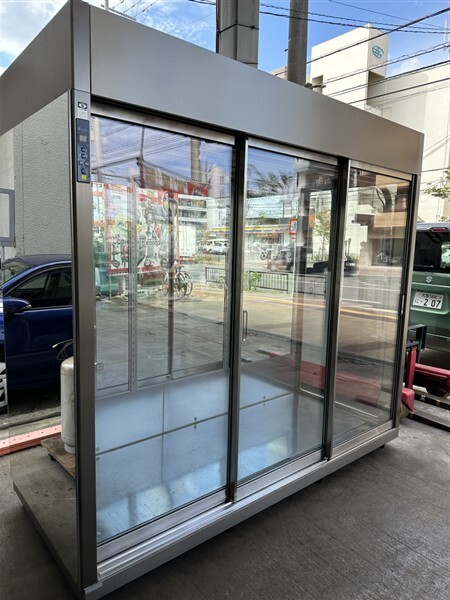 電解水フラワーショーケース