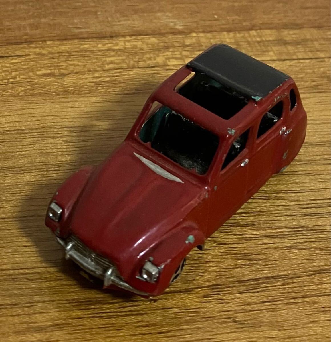 Amazon | 1/24 シトロエン・ディアーヌ ルイ・ビオニエ Citroen