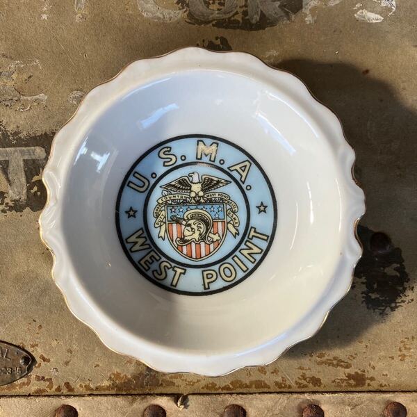 【VINTAGE】 U.S.M.A WEST POINT JAPAN トレイ お皿 小物置き 陶器 日本製 店舗什器 アンティーク 古着 US 店舗什器 古道 vintage