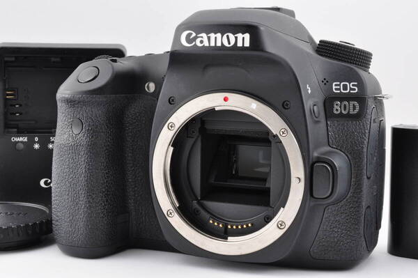 Canon EOS 80D 24.2MP デジタル SLR カメラ 黒 シャッター回数7079(7%) #FK01
