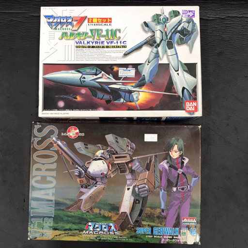 有井製作所 復活！マクロス！15周年記念（初期版）マクロス