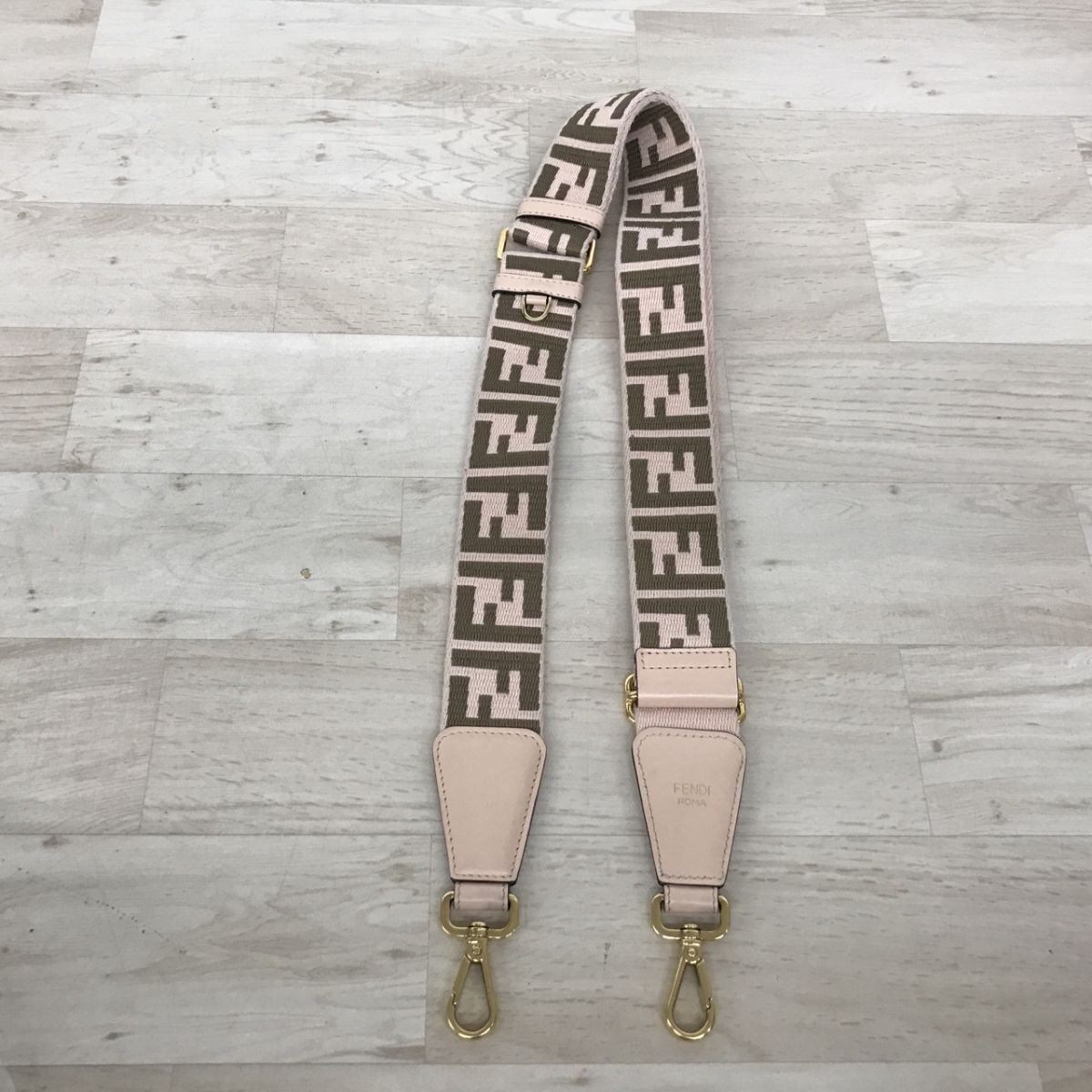 2025年最新】Yahoo!オークション -fendi ストラップユーの中古品 2025年最新】Yahoo!オークション -fendi ストラップユーの中古品