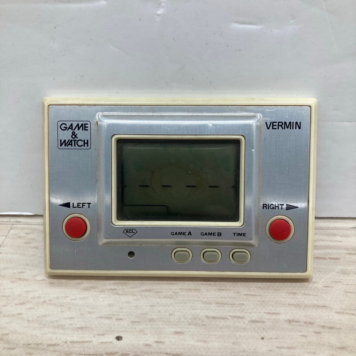 Amazon.co.jp: 任天堂 Nintendo MT-03 バーミン(VERMIN) GAME&WATCH ゲーム＆ウォッチ（ゲームウォッチ）シルバーシリーズ  本体のみ(アラーム機能なし) : ゲーム