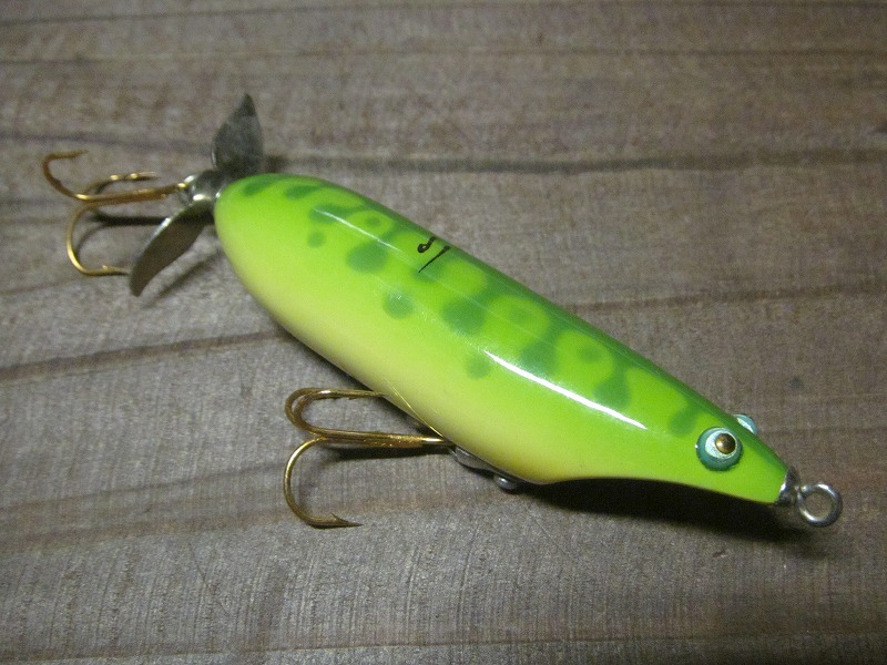 値下げしました！ハトリーズ・ミルキーボーイ【隅取りパターン