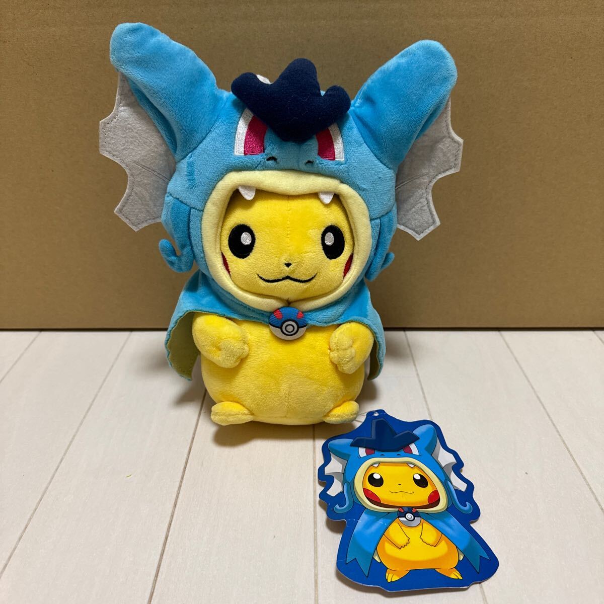 Yahoo!オークション -「ピカチュウ ポンチョ ぬいぐるみ」の落札 Yahoo!オークション -「ピカチュウ ポンチョ ぬいぐるみ」の落札
