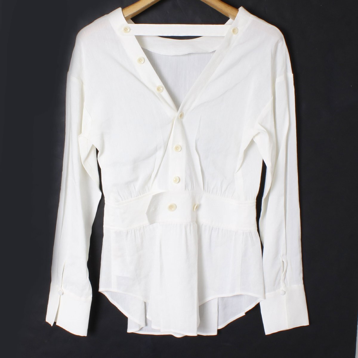 Uhr OPEN-BACK SHIRT 定価26,000円 size38 WHITE 18SSUhr-015 ウーア オープンバック シャツ Uhr OPEN-BACK SHIRT 定価26,000円 size38 WHITE 18SSUhr-015 ウーア オープンバック シャツ
