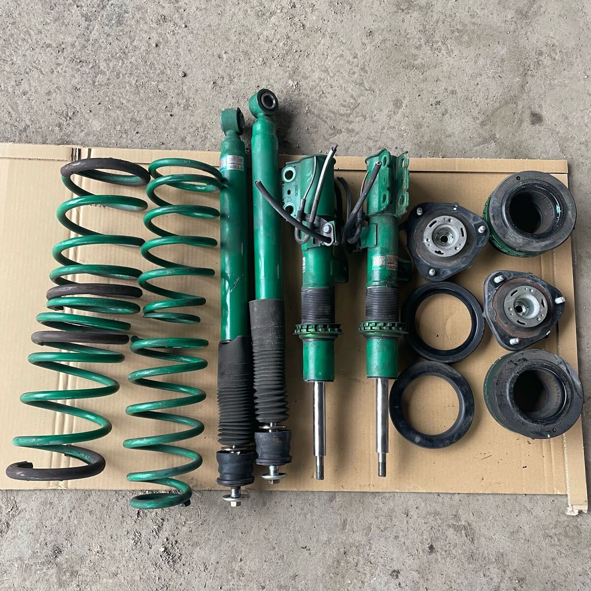 TEIN テイン ZRR70/ZRR75 サスペンションショック ストリートベースダンパー