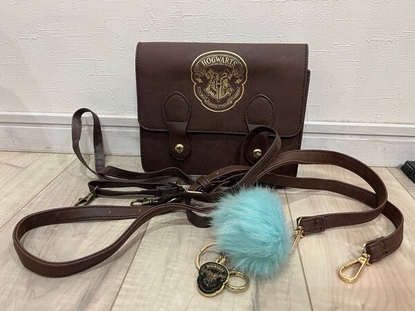 TYPO WBEI Harry Potter ハリーポッター ホグワーツ Hogwarts ショルダーバッグ バッグ キーホルダー付 現状品