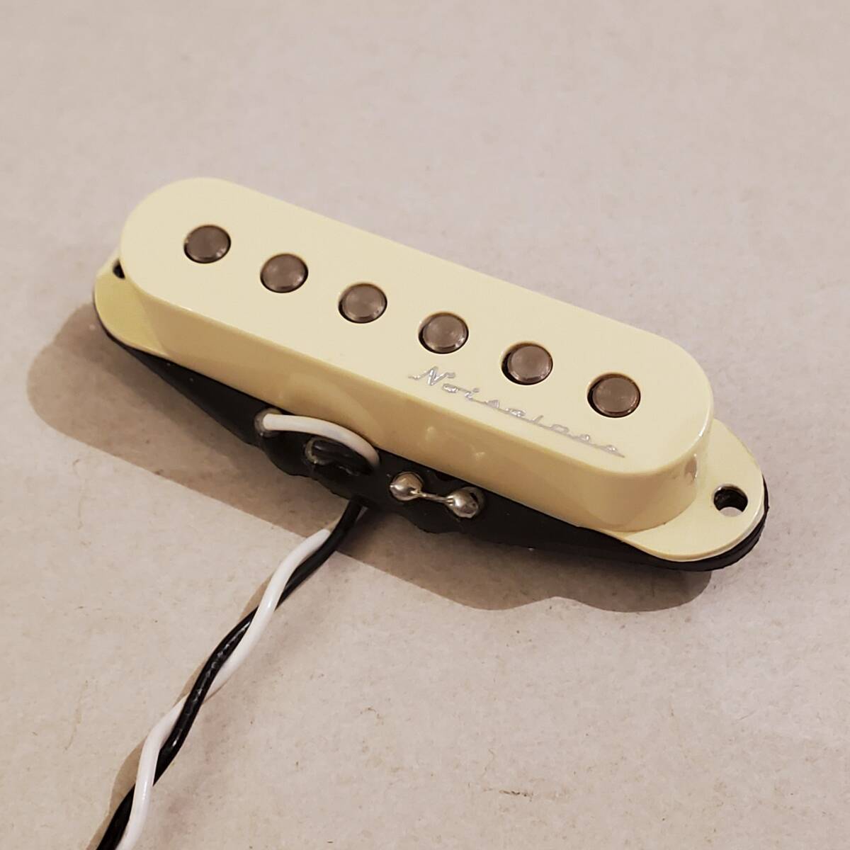 Yahoo!オークション -「fender noiseless」の落札相場・落札価格 Yahoo!オークション -「fender noiseless」の落札相場・落札価格