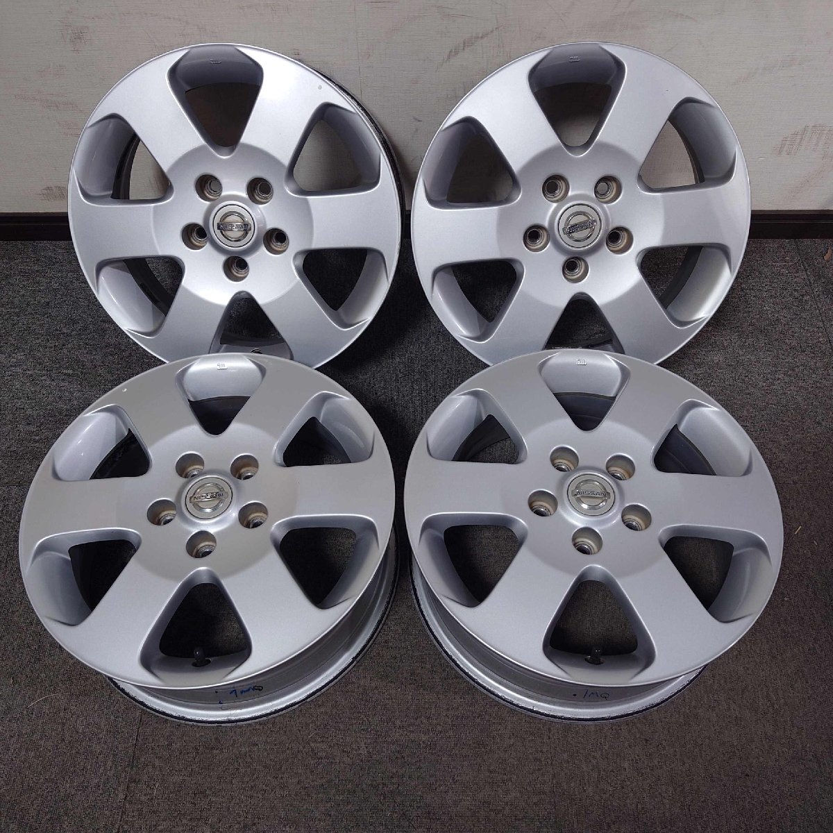 ニッサン C25 セレナ 純正 15in 5.5J +45 PCD114.3 4本セット