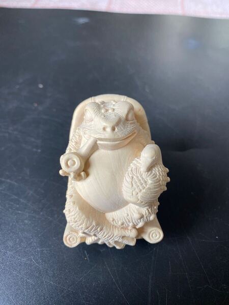 送料無料 可愛い蛙 アヒル 柘植木彫り 彫刻 細工彫刻 置物 オブジェ 古美術 インテリア