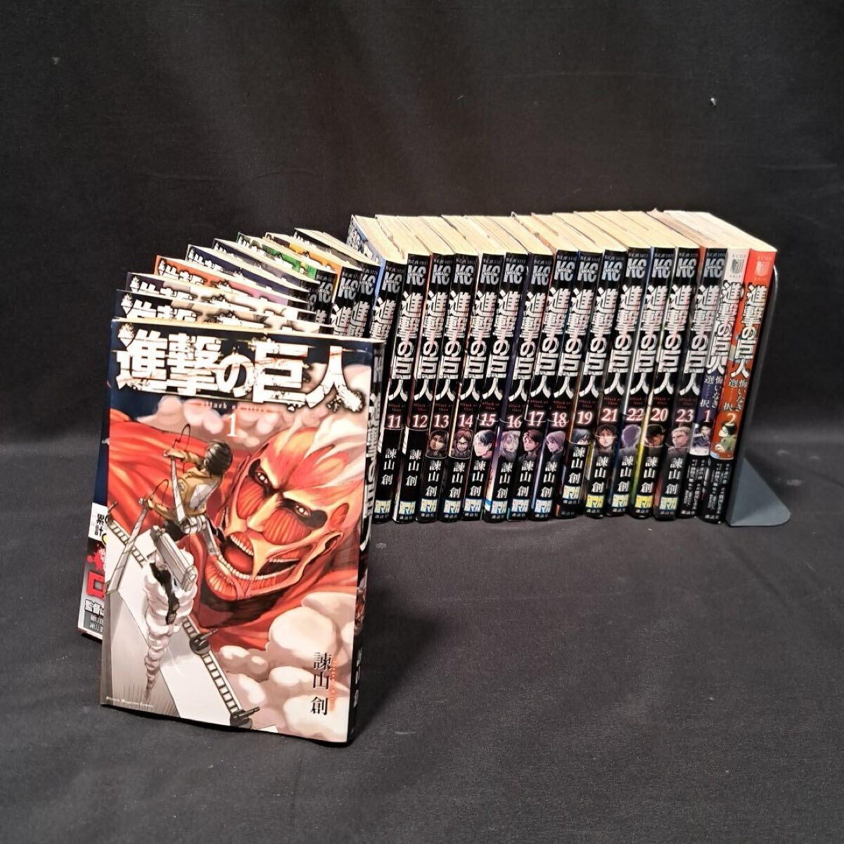 Yahoo!オークション -「進撃の巨人 全巻」(少年) (漫画 Yahoo!オークション -「進撃の巨人 全巻」(少年) (漫画
