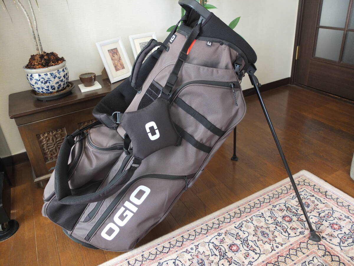 Yahoo!オークション -「コンボイ」(OGIO) (キャディバッグ)の Yahoo!オークション -「コンボイ」(OGIO) (キャディバッグ)の