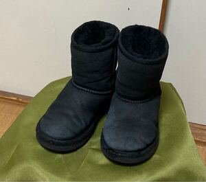 ★UGG アグ★ムートンブーツ 17cm 17.5cm 黒 キッズ 男の子 女の子