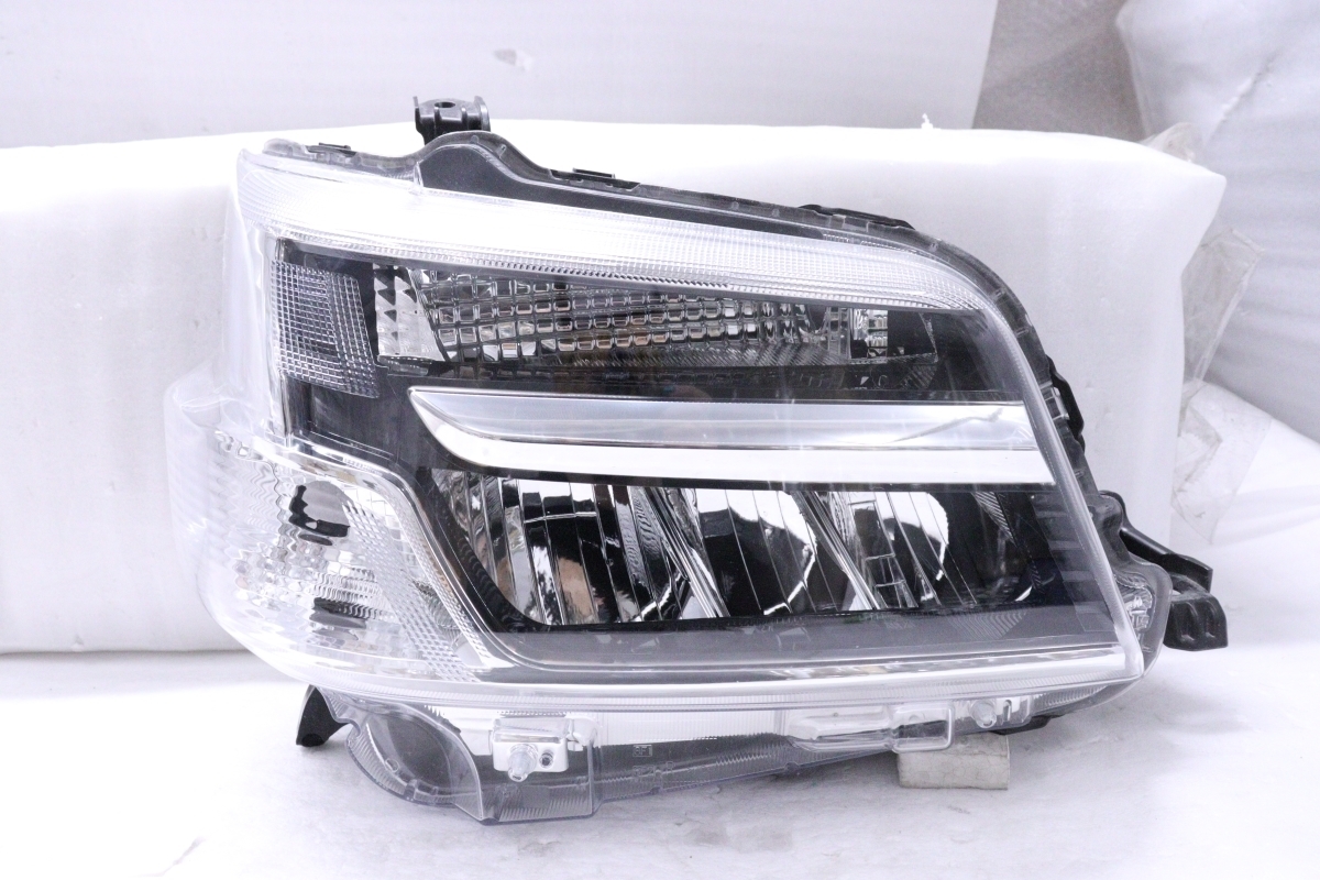 ハイゼット S321v LEDヘッドライト 左 破損無 81150-B5170 ハイゼット S321v LEDヘッドライト 左 破損無 81150-B5170
