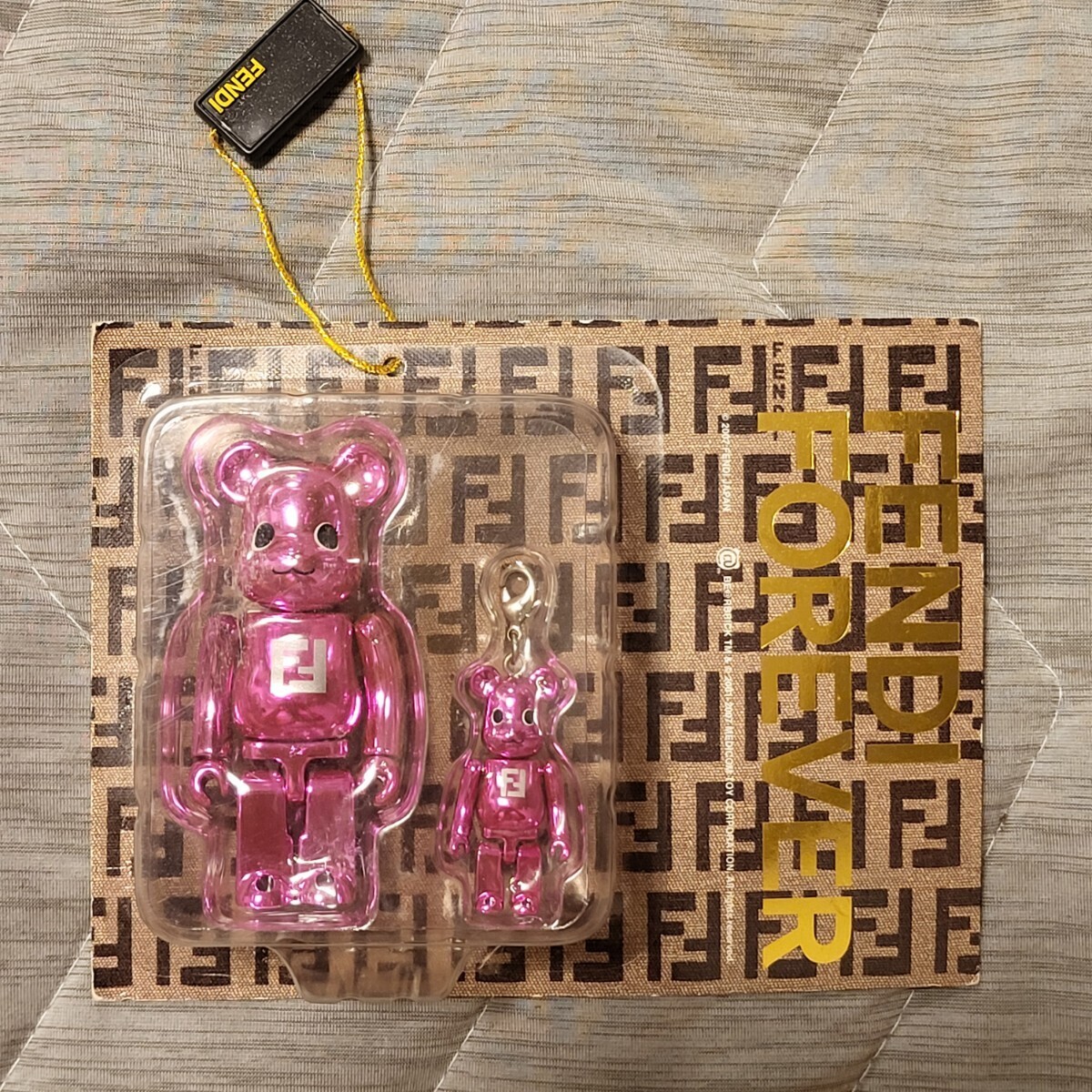 Yahoo!オークション -「ベアブリック fendi」の落札相場・落札価格 Yahoo!オークション -「ベアブリック fendi」の落札相場・落札価格