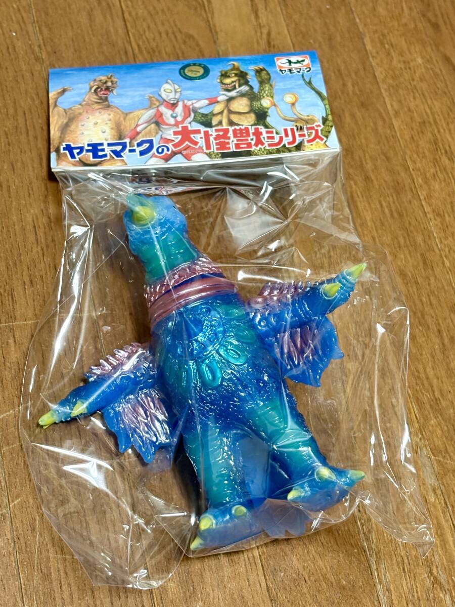 Yahoo!オークション -「ブラックピジョン」(怪獣、宇宙人 Yahoo!オークション -「ブラックピジョン」(怪獣、宇宙人