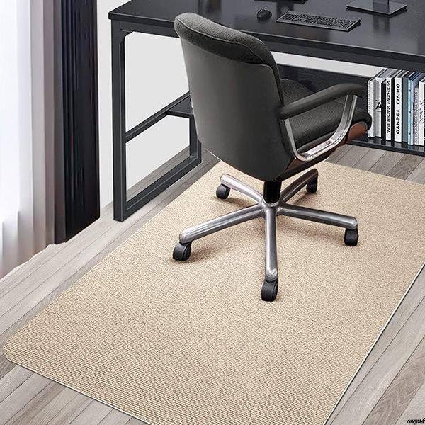 【床暖房対応、洗濯機で洗えるためお手入れが楽】チェアマット 140×160cm 床保護 抗菌 防カビ 床のキズ防止 セルフ粘着