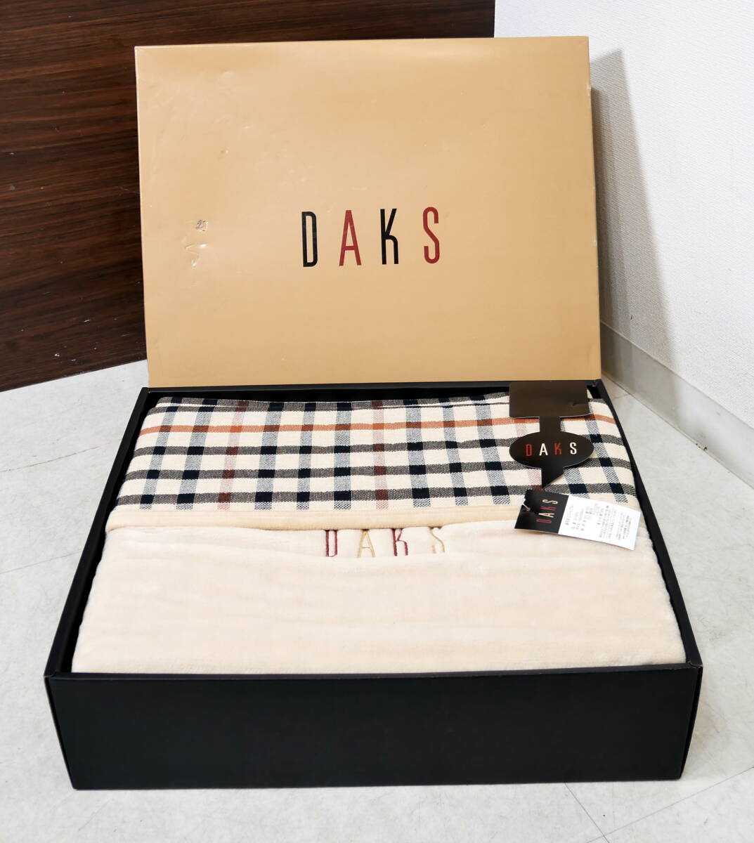 Yahoo!オークション -「daksダックス」(毛布) (寝具)の落札相場 Yahoo!オークション -「daksダックス」(毛布) (寝具)の落札相場