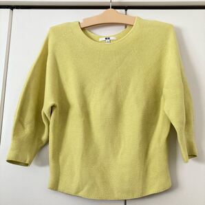 UNIQLOユニクロイエローニットセーター
