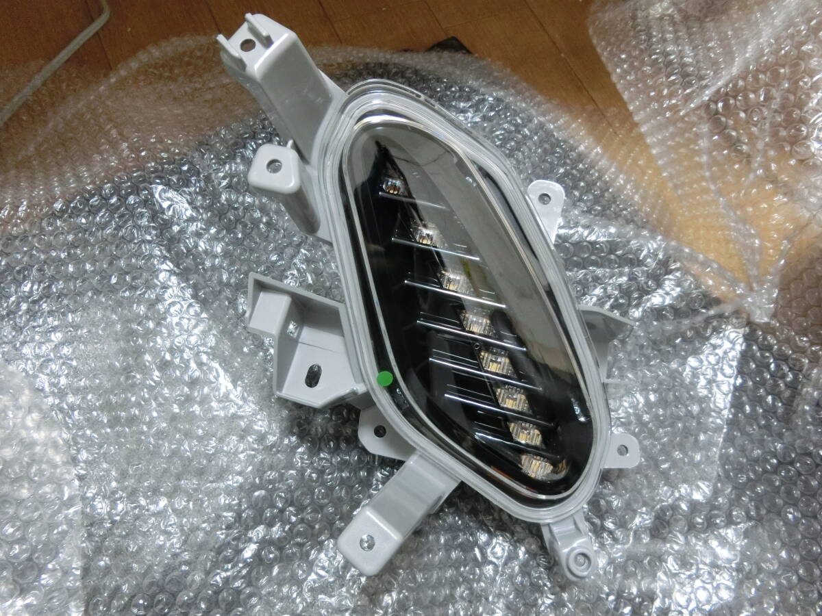即決 未使用 ND ロードスター 純正オプション LEDアクセサリーランプ 左 助手席側のみ デイライト イルミネーション