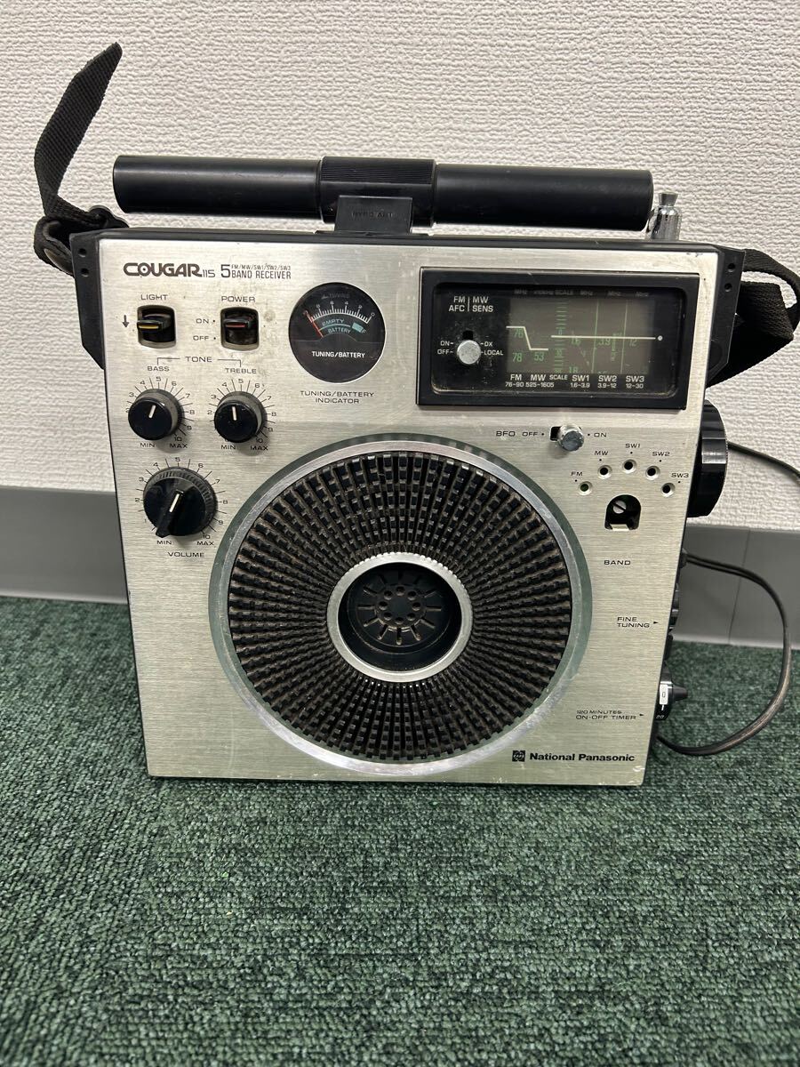 National 浮か Panasonic Cougar RF-2200 ラジオ