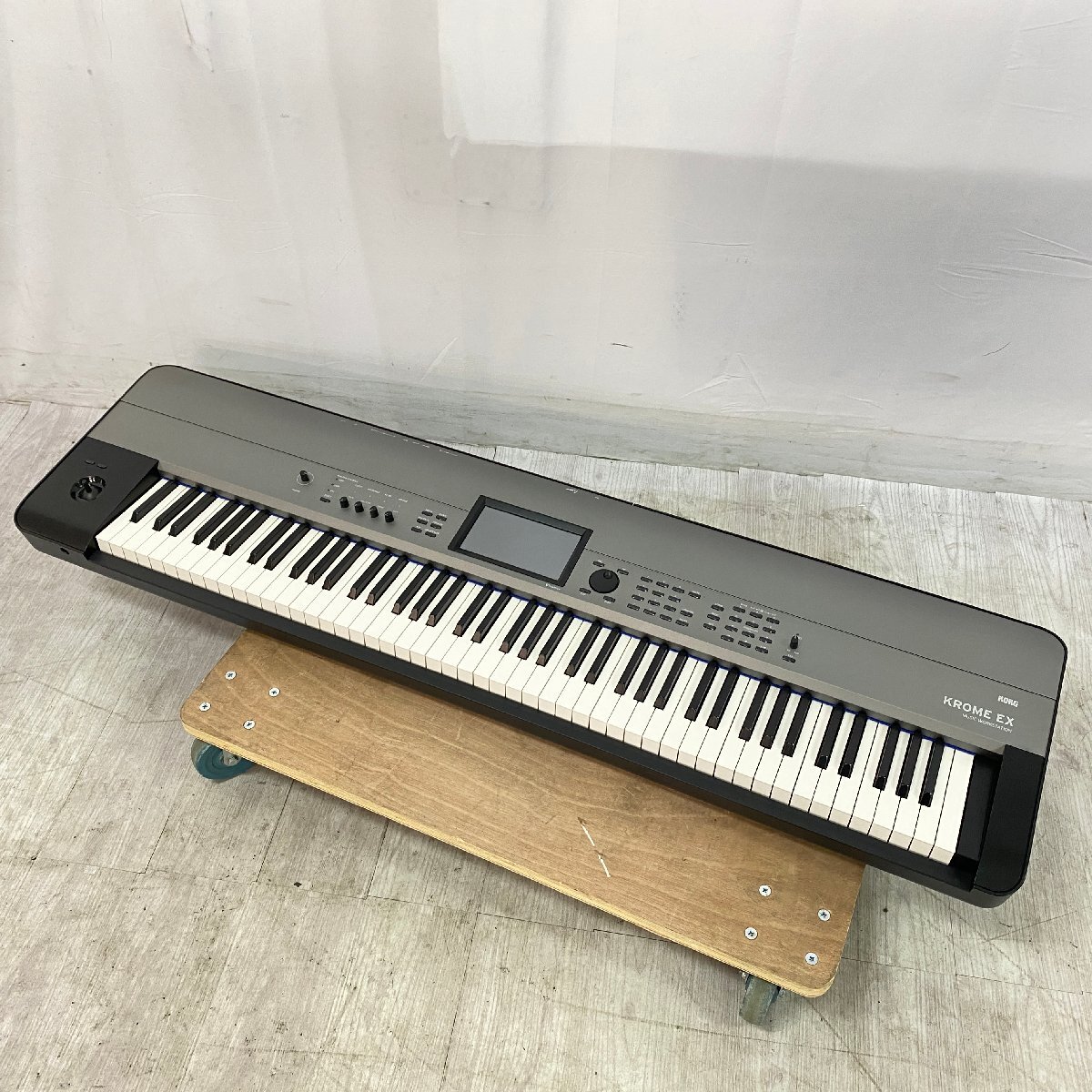 Yahoo!オークション -「korg krome 88」の落札相場・落札価格 Yahoo!オークション -「korg krome 88」の落札相場・落札価格