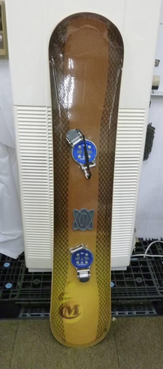 中古 MORROWスノーボード板 ビンディング付き 長さ約148㎝ 送料