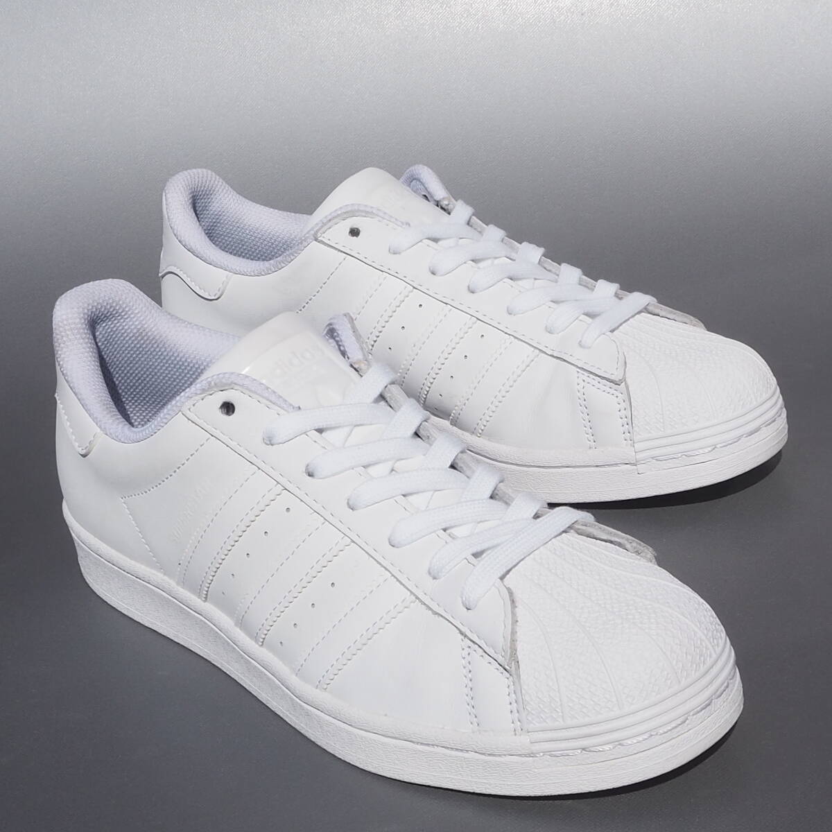 美品!! US 8/ 26cm 限定 23年製 adidas Originals SUPERSTAR スーパースター 白 トリプルホワイト 天然皮革