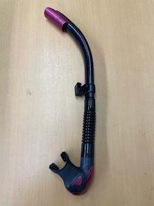 TUSA★中古スノーケル★PLATINAⅡ HYPER DRY EVOLUTION★SP175QB★黒×ローズピンク★処分特価!