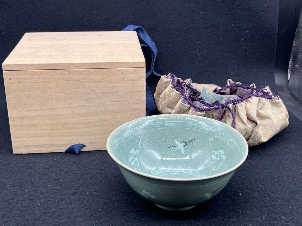 □李朝 青磁白象嵌平碗|工芸品 □李朝 青磁白象嵌平碗|工芸品
