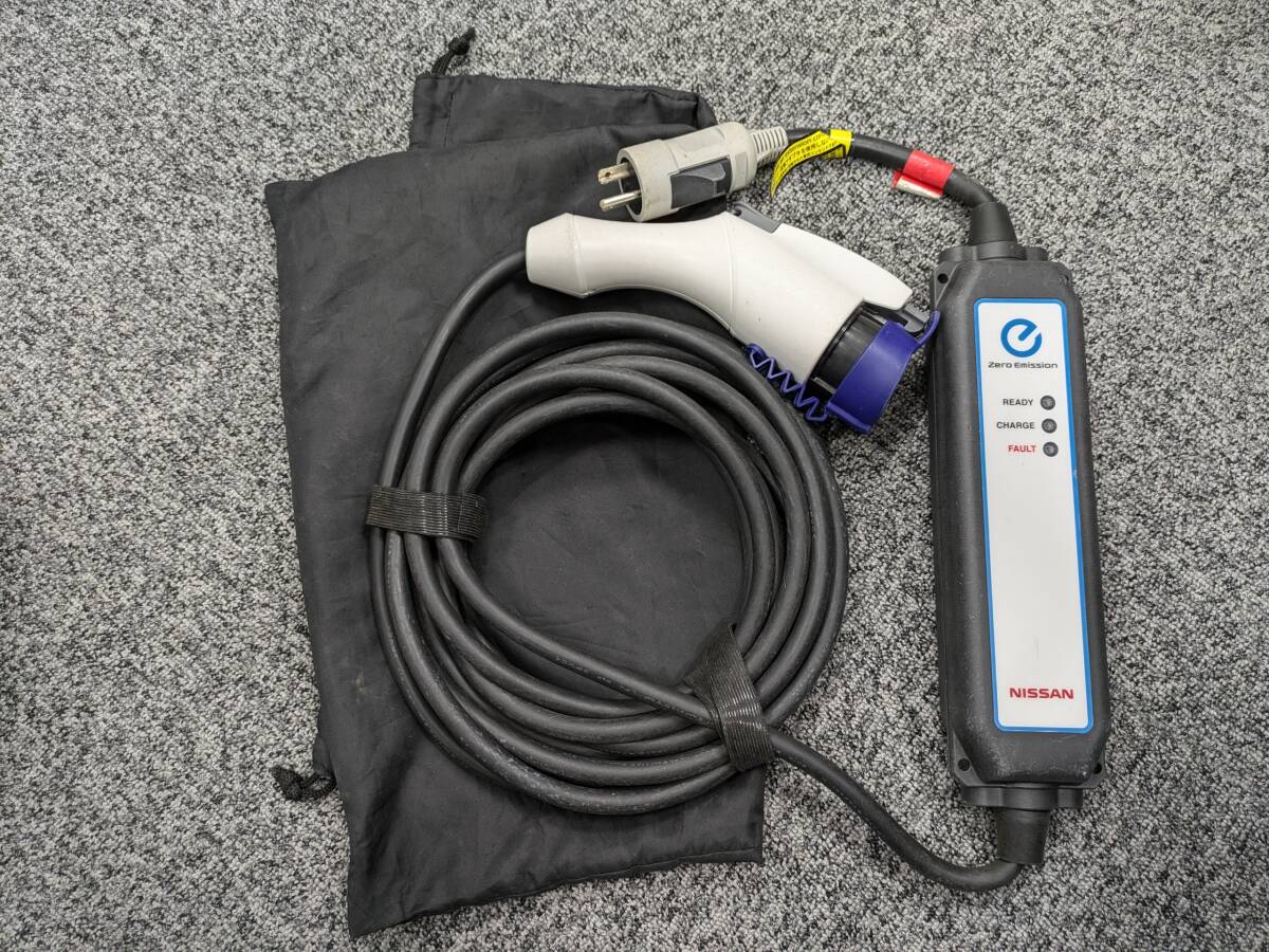 Yahoo!オークション -「日産 リーフ 充電器」の落札相場・落札価格 Yahoo!オークション -「日産 リーフ 充電器」の落札相場・落札価格