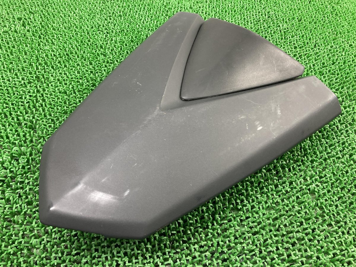 YZF-R25 シングルシートカウル マットB ヤマハ 純正 中古 バイク 部品 RG10J YZF-R3 RH07J ワイズギア ペイント素材に 割れ欠け無し