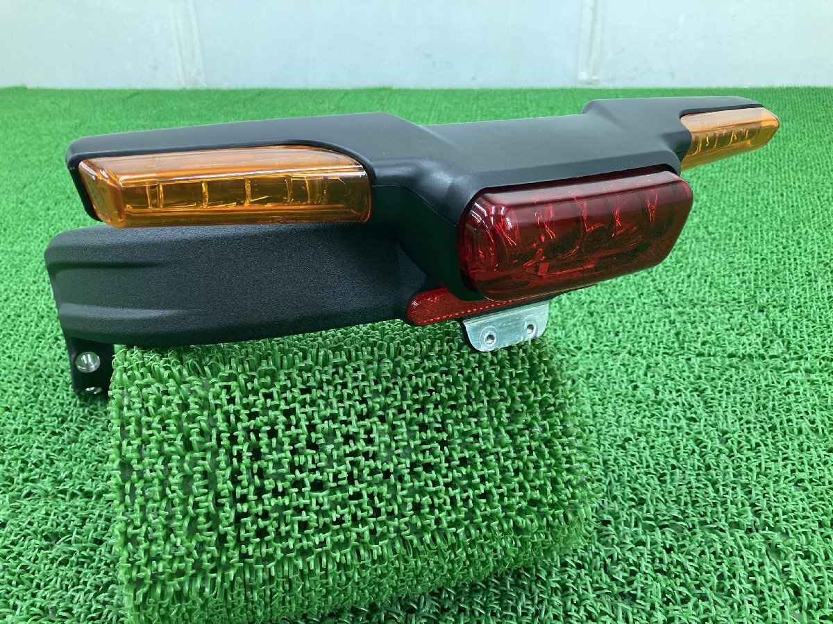FXDR114 サイドマウントブラケット 67900460 ハーレー 純正 中古 バイク 部品 ライセンスプレートブラケットホルダー ウインカー付き