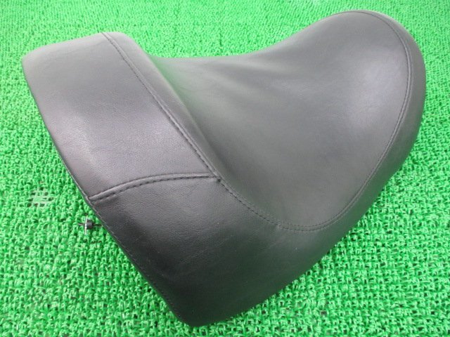 ナイトロッド1250SP シート ハーレー 純正 中古 バイク 部品 2010年式外し 5HD1HHHE6AC804*** 破れなし 車検 Genuine ナイトロッド1250SP シート ハーレー 純正 中古 バイク 部品 2010年式外し 5HD1HHHE6AC804*** 破れなし 車検 Genuine