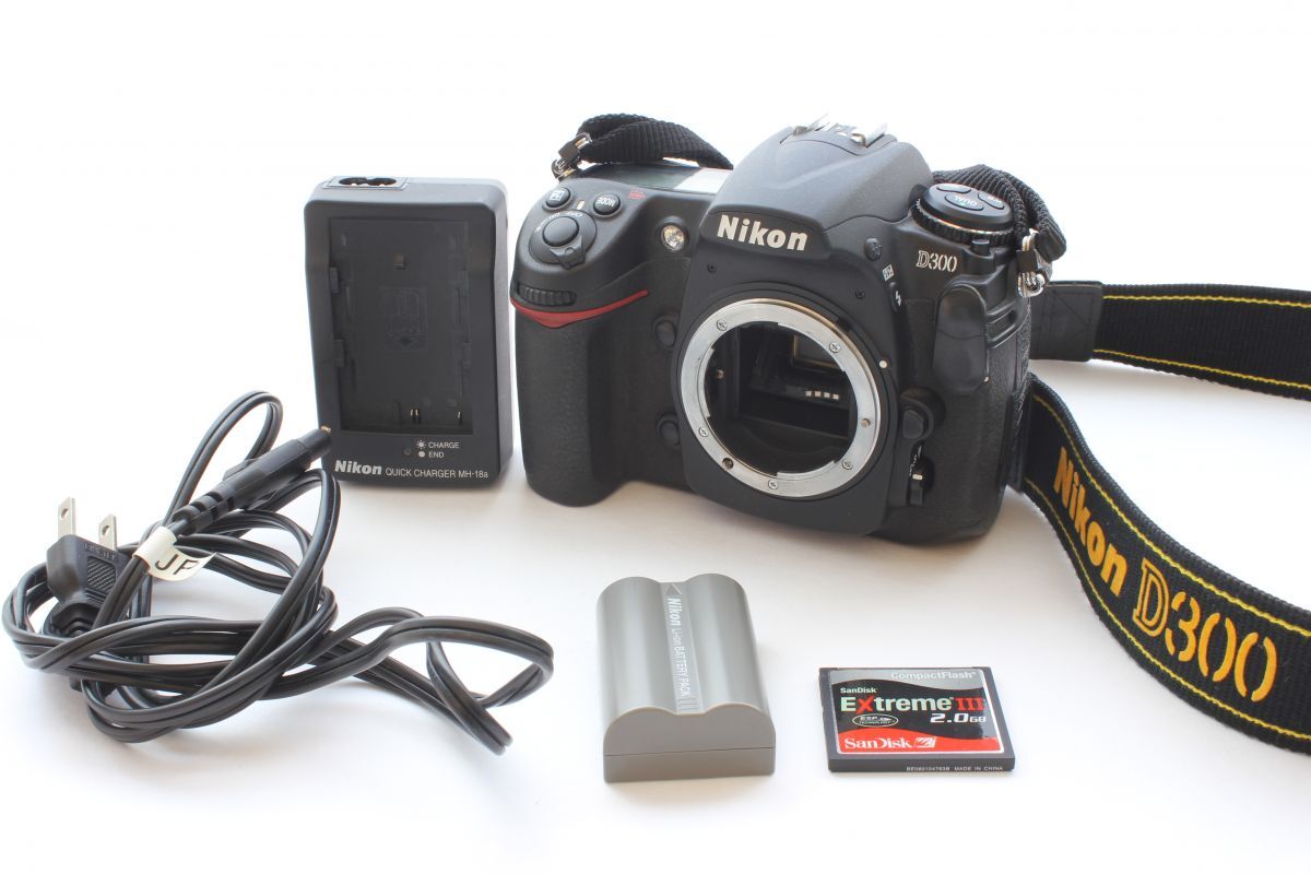 ショット数1300回【極上品】ニコン Nikon D300 動作確認済 バッテリー 充電器 ACケーブル ストラップ コンパクトフラッシュ