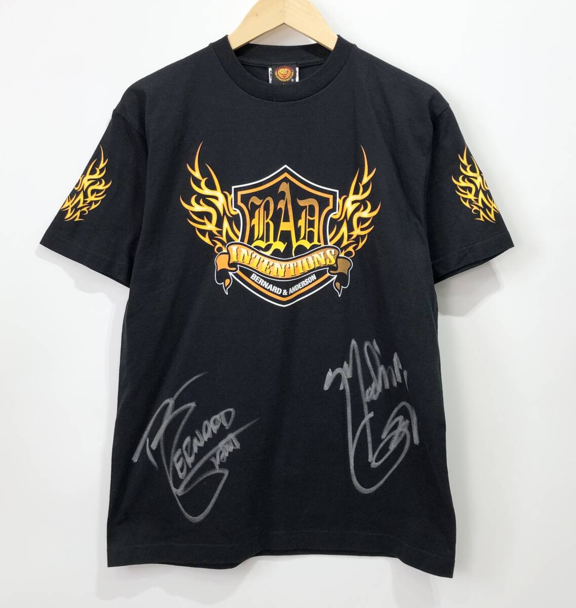 Yahoo!オークション -「プロレスサイン入りtシャツ」の落札相場