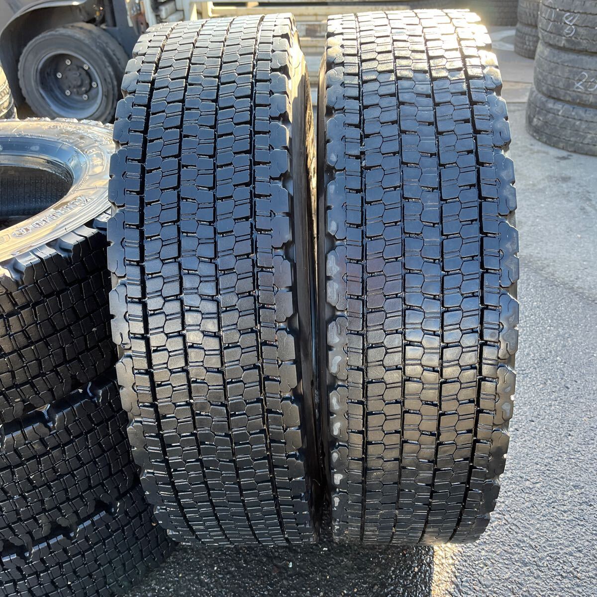 2025年最新】Yahoo!オークション -225／90r17.5 w900の中古品
