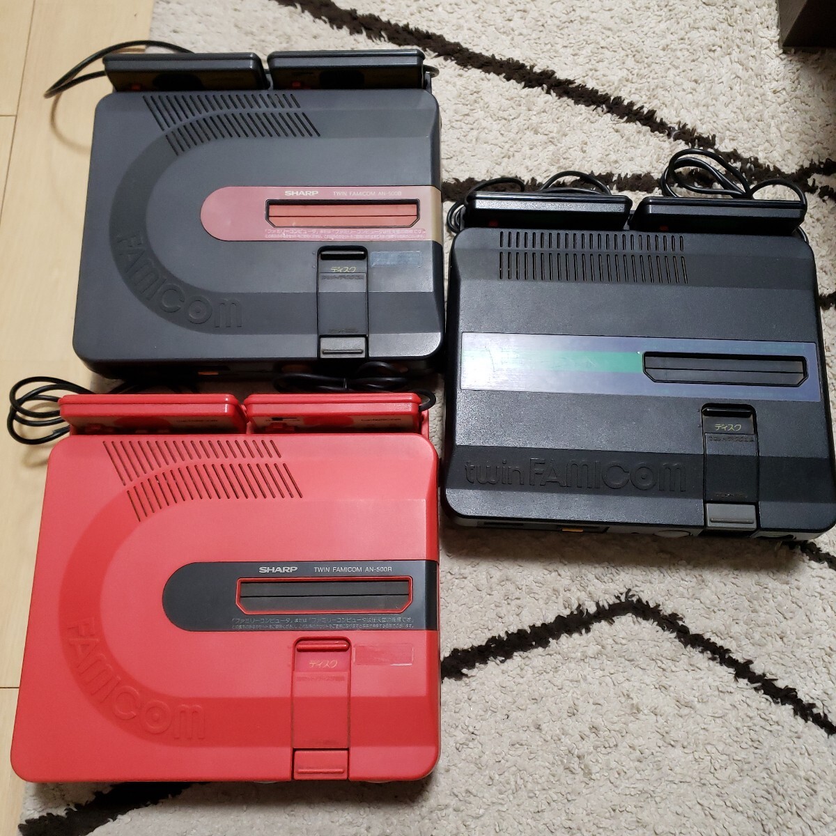 Yahoo!オークション -「ツインファミコン 赤」(本体 Yahoo!オークション -「ツインファミコン 赤」(本体
