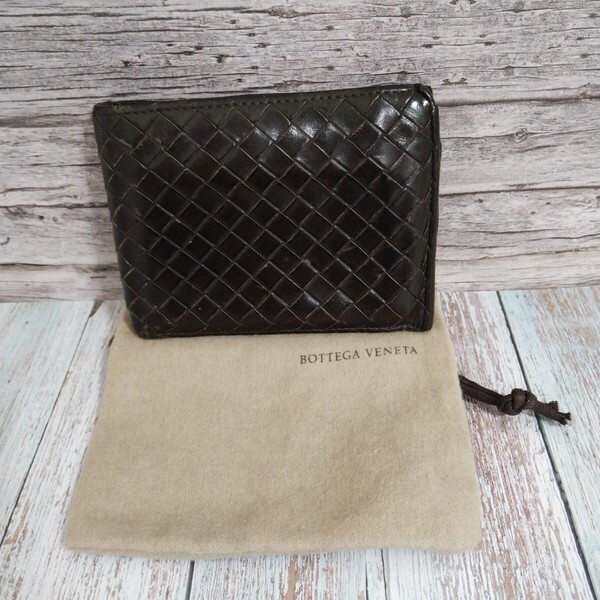 BOTTEGA VENETA 二つ折り財布 牛革 ダークブラウン 保存袋付き 小銭入れあり ボッテガヴェネタ メンズ 送料無料
