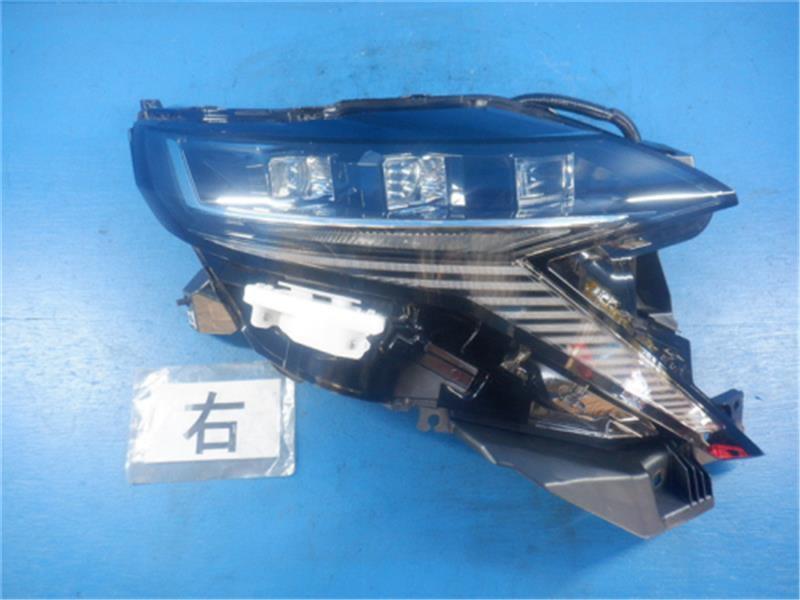 日産 純正 サクラ 《 B6AW 》 右ヘッドライト P80200-24017126